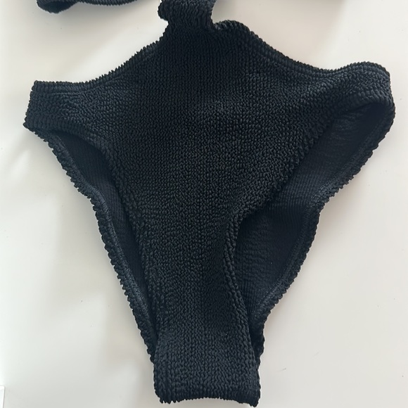 New bond-eye Thera Cutout Strapless One-Piece Swimsuit - Picture 5 of 10